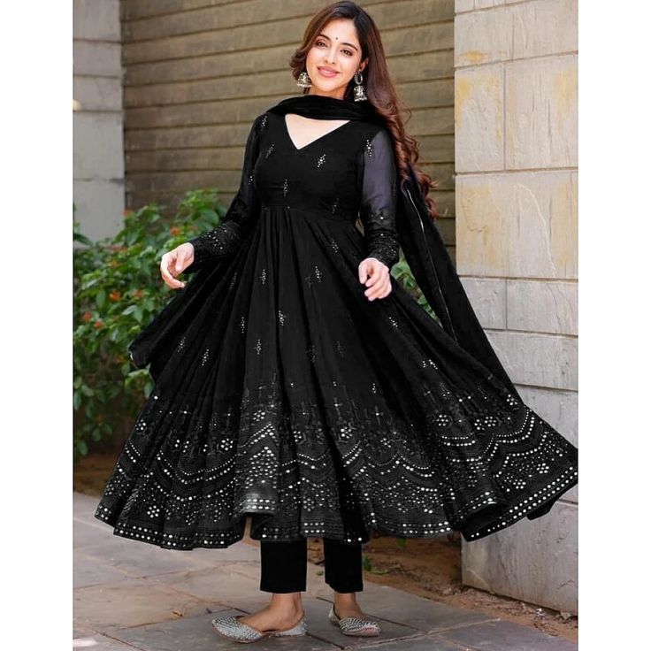 Falak Black Kalidaar Suit Set