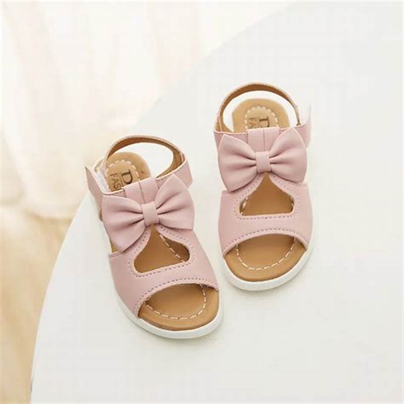 Girls sandals fashion